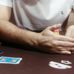 What Beginners Need to Know About Texas Hold'em
