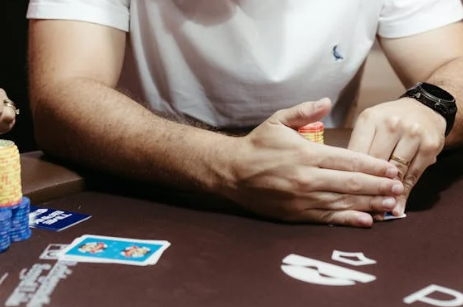 What Beginners Need to Know About Texas Hold'em